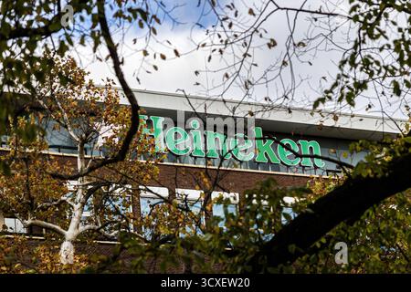 AMSTERDAM – logo Heineken. Le brasseur réorganise son siège social, ce qui affectera environ quatre cents emplois. ANP RAMON VAN FLYMEN pays-bas OUT - belgique OUT Banque D'Images