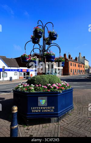Vue de la High Street à Lutterworth Town, Leicestershire, Angleterre, Royaume-Uni Banque D'Images