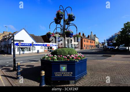 Vue de la High Street à Lutterworth Town, Leicestershire, Angleterre, Royaume-Uni Banque D'Images