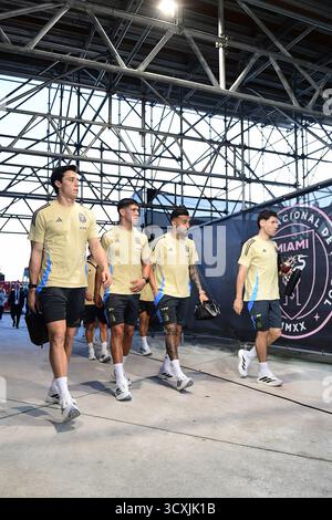 Les membres de l'équipe nationale d'Argentine entrent dans le stade avant l'International Friendly entre l'Argentine et Porto Rico au Chase Stadium le 14 octobre 2025 à Fort Lauderdale, en Floride. (Photo de JC Ruiz/Sipa USA) Banque D'Images