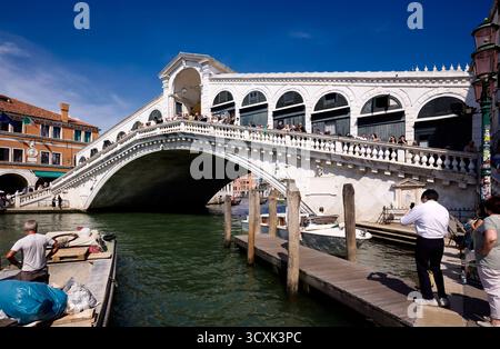 Pont du Rialto Venise Italie Banque D'Images