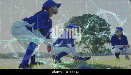 Athlète étirant en uniforme bleu accroupi sur l'herbe avec superposition d'ADN numérique, espace de copie Banque D'Images
