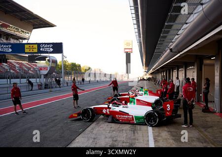 Montmelo, Espagne. 15 octobre 2025. BARCELONE, ESPAGNE - 15 OCTOBRE : vue générale du Pitlane lors du premier jour des essais d'après-saison de la FIA formule 3 sur le circuit de Barcelona Catalunya le 15 octobre 2025 à Barcelone, Espagne. (Photo de Pablo Rodriguez/Quality Sport images) crédit : QSP/Alamy Live News Banque D'Images