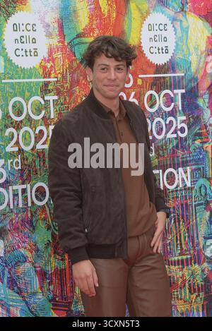 Italie, Rome, 15 octobre 2025. 20ème Festival du film de Rome 2025. Tapis rouge du film 'Squali' (requins) photo : Francesco Centorame photo © Fabio Mazzarella/Sintesi/Alamy Live News Banque D'Images