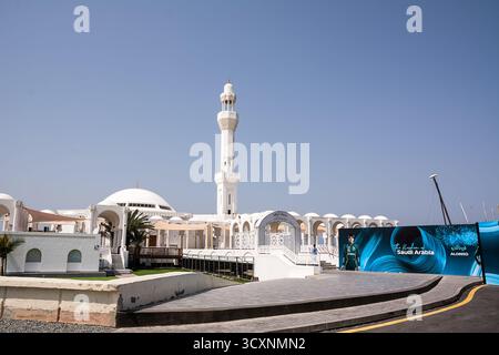 Djeddah, Arabie Saoudite - 21 avril 2025 : Mosquée flottante Al Rahma sur la mer Rouge à Djeddah, Arabie Saoudite Banque D'Images