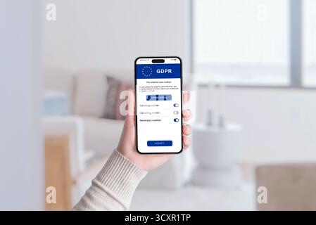 Écran de consentement des cookies GDPR avec des bascules pour l'analyse, le marketing et les cookies nécessaires, représentant la transparence, le consentement, et le contrôle des données par l'utilisateur Banque D'Images