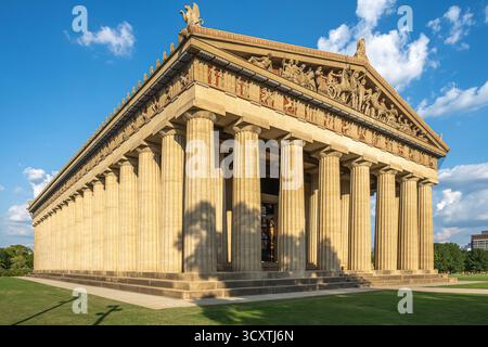 Le Parthénon du Centennial Park à Nashville, Tennessee, construit en 1897, est une réplique de taille réelle du Parthénon à Athènes, en Grèce. (ÉTATS-UNIS) Banque D'Images