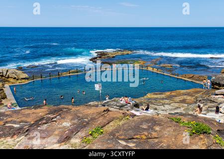 Natation à Mahon Pool, Maroubra, Sydney, Nouvelle-Galles du Sud, Australie Banque D'Images
