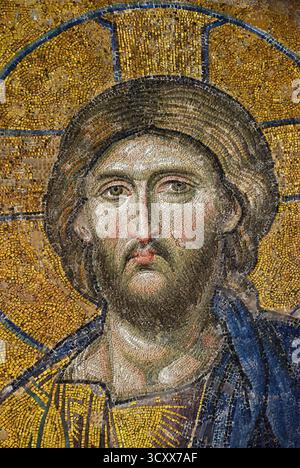 Visage de Jésus-Christ. Fragment d'une icône de mosaïque Deesis ou jour du jugement, XIIIe siècle. Il est situé dans la galerie supérieure de la basilique Sainte-Sophie à Istanb Banque D'Images