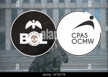 L'organisation gouvernementale CPAS pour le bien-être public et Médiateur pour l'énergie et les dettes, centre-ville de Bruxelles, Belgique 12 OCT 2025 Banque D'Images