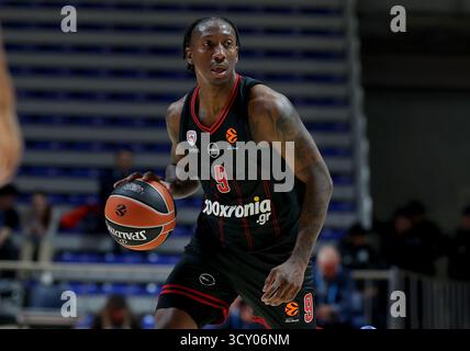 Belgrade, Serbie. 16 octobre 2025. Saben Lee de l'Olympiacos lors du match de basket-ball Euroleague entre le Maccabi tel-Aviv et l'Olympiacos le 16 octobre. 2025. À Belgrade (Serbie). (Photo de Pedja Milosavljevic/STARSPORT ©) Banque D'Images