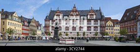 Maison de ville sur la place du marché, format panoramique, Cobourg, haute-Franconie, Franconie, Bavière, Allemagne Banque D'Images