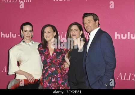 Sarah Paulson, Carla Gallo, Amanda Peet, Jason Butler Harner à Arrivals for ALL S FAIR première on HULU, Directors Guild of America DGA Theater Complex, Los Angeles, CA, 16 octobre 2025. Photo par : Elizabeth Goodenough/Everett Collection Banque D'Images