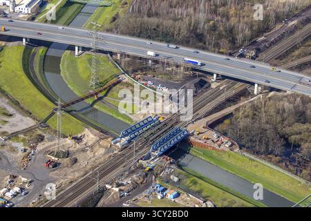 Vue aérienne, nouvelle construction, pont ferroviaire d'insertion sur l'Emscher, autoroute A42, Sterkrade, Oberhausen, Ruhr Rhénanie du Nord-Westphalie, germe Banque D'Images