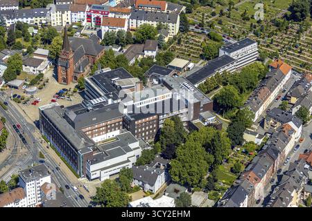 Vue aérienne, Hôpital Marien Witten, église Sainte-Marie, cimetière catholique à l'église Sainte-Marie, Witten, quartier Ennepe-Ruhr, région de la Ruhr, Rhénanie-du-Nord-Wes Banque D'Images