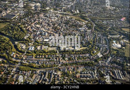 Vue aérienne, vue d'ensemble de la vieille ville, Église évangélique Sainte-Marie, Rathausstrasse, Jakobikirche, Lange Strasse, rivière Lippe, Lippstadt, Soest distric Banque D'Images