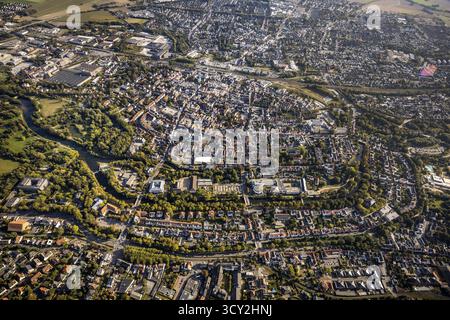 Vue aérienne, vue d'ensemble de la vieille ville, Église évangélique Sainte-Marie, Rathausstrasse, Jakobikirche, Lange Strasse, rivière Lippe, Lippstadt, Soest distric Banque D'Images