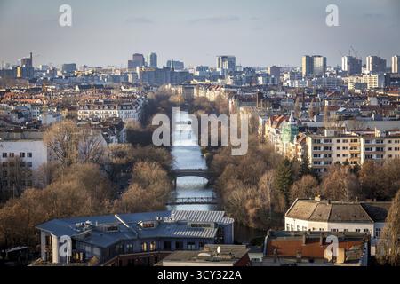 DEU Allemagne Berlin vue sur le canal Landwehr jusqu'à Potsdamer Platz Banque D'Images