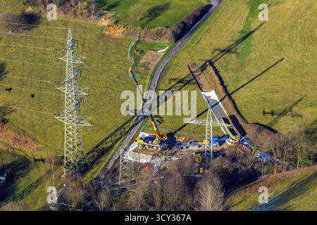 Vue aérienne, chantier à der Erdbruegge, nouveaux pylônes à haute tension, à der Erdbruegge, Herdecke, région de la Ruhr, Rhénanie du Nord-Westphalie, Allemagne, co Banque D'Images