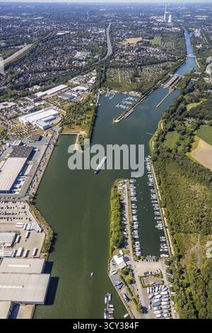Vue aérienne, écluse Herne-Ost, zone industrielle Friedrich der grosse, bateaux à la jetée, amarrage place Automobilclub und Motorbootclub Castrop-Rauxel Banque D'Images