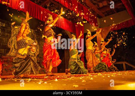 Danse traditionnelle Apsara, Siem Reap, Cambodge. Crédit : Kraig Lieb Banque D'Images