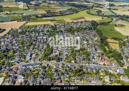 Aerial view, local view, Vluyner Nordring, catholic Church, Antonius, Neukirchen-Vluyn, Lower Rhine, North Rhine-Westphalia, Germany, DE, Europe, p Banque D'Images