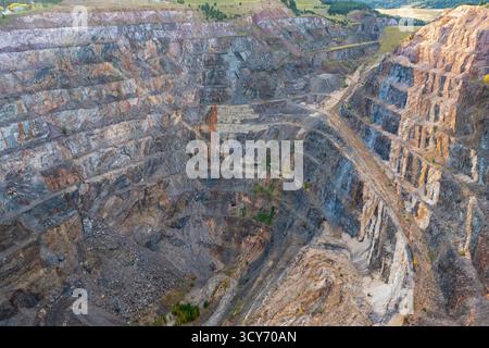 Lead, Dakota du Sud - ancienne mine Homestake dans les Black Hills. L'extraction de l'or a commencé en 1878 dans une fosse à ciel ouvert, mais est devenue plus tard une mine souterraine profonde, Banque D'Images