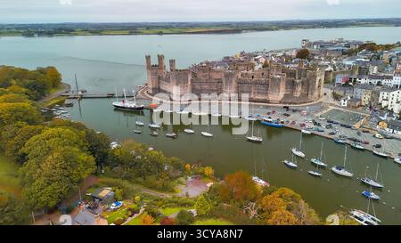 Château de Caernarfon, Pays de Galles du Nord Banque D'Images