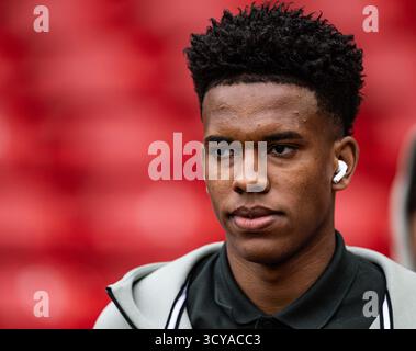 The City Ground, Nottingham, Royaume-Uni. 18 octobre 2025. Premier League Football, Nottingham Forest versus Chelsea ; Estevao of Chelsea Credit : action plus Sports/Alamy Live News Banque D'Images