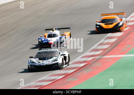 82 ANDRADE Rui (ang), EASTWOOD Charlie (irl), KOIZUMI Hiroshi (jpn), TF Sport, Chevrolet Corvette Z06 GT3.R, LMGT3, action pendant les 4 heures de Portimao, 6ème manche de la European le Mans Series 2025 sur l'Autodromo Internacional do Algarve du 16 au 18 octobre 2025 à Portimao, Portugal Banque D'Images