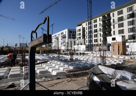 Séville, le 8 octobre 2025. Rapport de construction de logements à Palmas Altas. Photo : Manuel Olmedo. Archsev. Crédit : album / Archivo ABC / Manuel Olmedo Banque D'Images