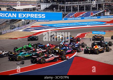 Départ de la course, départ, accident, 27 HULKENBERG Nico (ger), pieu F1 Team Kick C45, action 14 ALONSO Fernando (spa), Aston Martin F1 Team AMR24, action 04 NORRIS Lando (gbr), McLaren F1 Team MCL39, action 81 PIASTRI Oscar (aus), McLaren F1 Team MCL39, action 18 STROLL lance 25 (CAN), Aston Martin F1 Team AMR25, action 10 GASLY Pierre (faslra), iac, Charles iac, action 12, iac, action Ferrari (ita) Mercedes AMG F1 Team W16, action lors du Grand Prix de formule 1 des États-Unis 2025, 19e manche du WO de formule 1 2025 de la FIA Banque D'Images