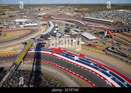 Austin, États-Unis. 18 octobre 2025. Oliver Bearman, pilote Britsih de Haas, participe à la séance de qualification pour le Grand Prix des États-Unis de formule 1, à Austin, Texas, aux États-Unis, Oct. 18, 2025. crédit : Song Haiyuan/Xinhua/Alamy Live News Banque D'Images