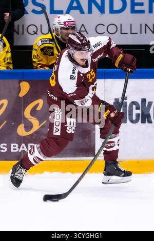 18/10/2025, les Acacias, les Vernets, NL : Genève-Servette HC - SC Bern, #25 Roger Karrer (Servette) Banque D'Images