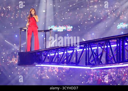 Andrea Berg in der TV Show 'Schlagerbooom 2025 - Alles funkelt ! Alles glitzert !' In der Dortmunder Westfalenhalle. Dortmund, 18.10.2025 Banque D'Images