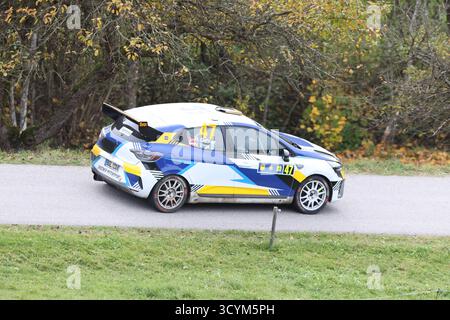 Rohrbach, Autriche. 19 octobre 2025. OBERES MUEHLVIERTEL, AUTRICHE - 19 OCTOBRE : Hermann Gassner d'Allemagne et Natascha Vrga d'Autriche concourent avec leur Renault Clio Rally3 lors de la quatrième journée du Championnat du monde FIA Rallye d'Europe centrale le 19 octobre 2025 à Oberes Muehlviertel, Autriche .251019 SEPA 07 047 - 20251019 PD14225 crédit : APA-PictureDesk/Alamy Live News Banque D'Images