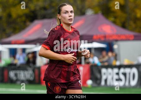 Toronto, Ontario, Canada. 19 octobre 2025. 19 octobre 2025 - Toronto, Canada : EMMA REGAN (#8, AFC Toronto) lors du match NSL entre l'AFC Toronto et le Montreal Roses FC au stade York Lions. (Crédit image : © Vasiliy Ryabykh/ZUMA Press Wire) USAGE ÉDITORIAL SEULEMENT ! Non destiné à UN USAGE commercial ! Banque D'Images