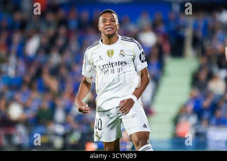 Espagne, Espagne. 19 octobre 2025. Kylian Mbappe du Real Madrid réagit lors du match de football LaLiga entre le Real Madrid et Getafe CF à Getafe, Espagne, 19 octobre 2025. Crédit : Gustavo Valiente/Xinhua/Alamy Live News Banque D'Images