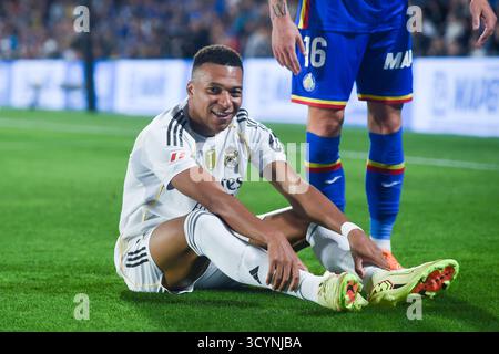 Espagne, Espagne. 19 octobre 2025. Kylian Mbappe du Real Madrid réagit lors du match de football LaLiga entre le Real Madrid et Getafe CF à Getafe, Espagne, 19 octobre 2025. Crédit : Gustavo Valiente/Xinhua/Alamy Live News Banque D'Images