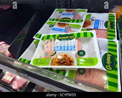 Los Angeles, Californie, États-Unis - 05-05-2020 : une vue de plusieurs paquets de Jennie-O Ground turkey, exposés dans une épicerie locale. Banque D'Images