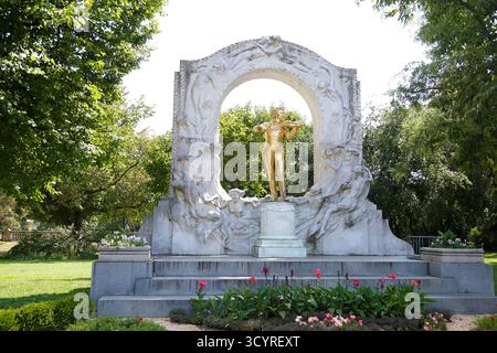 Vienne, Autriche - 31 août 2024 : monument Johann Strauss dans Stadtpark Banque D'Images