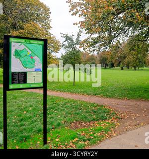 Parc Llandaff Fields, Cardiff. Prise en octobre 2025 Banque D'Images