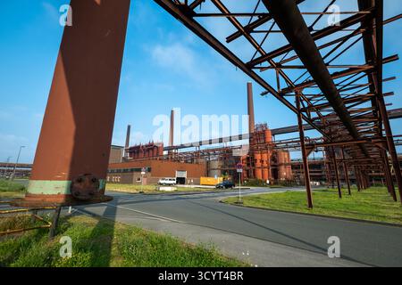 15.08.2025, Allemagne, Rhénanie du Nord-Westphalie, Essen - ancienne cokerie, site classé au patrimoine mondial de l'UNESCO Zollverein. 00A250815D131CAROEX.JPG [VERSIONS DU MODÈLE Banque D'Images