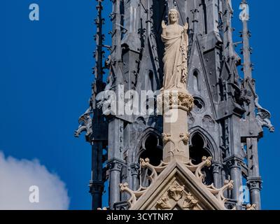 Paris, France. 17 octobre 2025. Détails de l'illustration de notre-Dame de Paris, France le 17 octobre 2025. Photo de Mario Fourmy/ABACAPRESS.COM crédit : Abaca Press/Alamy Live News Banque D'Images