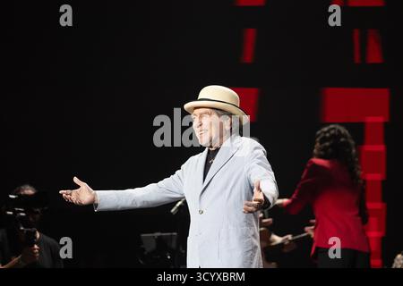 Madrid, Espagne. 20 octobre 2025. Sabina lors de sa tournée Hola y Adiós à la Movistar Arena. (Photo de Rafael Beltran/Alamy Live News) Banque D'Images