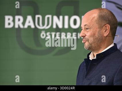 Hans Böhm, PDG de Brau Union AG, lors d'une présentation et d'une discussion de l'étude de Brau Union sur la création de valeur de la bière, le lundi 20 octobre 2025 à Vienne, Autriche. - 20251020 PD2114 crédit : APA-PictureDesk/Alamy Live News Banque D'Images