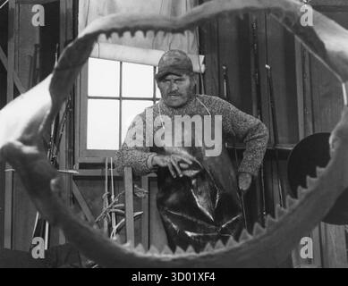 JAWS 1975 Universal Pictures film avec Robert Shaw dans le rôle du pêcheur obsédé par les requins Herman Quint Banque D'Images