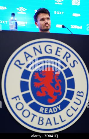L'entraîneur-chef des New Rangers, Danny Rohl, lors d'une conférence de presse au stade Ibrox, Glasgow. Date de la photo : mardi 21 octobre 2025. Banque D'Images