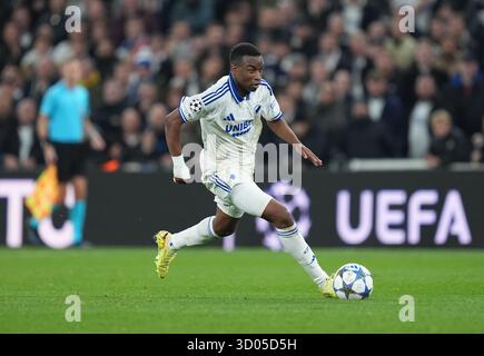 Kopenhagen, Danemark. 21 octobre 2025. Football : Ligue des Champions, FC Copenhague - Borussia Dortmund, tour préliminaire, jour de match 3, à Telia Parken : Youssoufa Moukoko (FC Copenhague) en action. Crédit : Marcus Brandt/dpa/Alamy Live News Banque D'Images