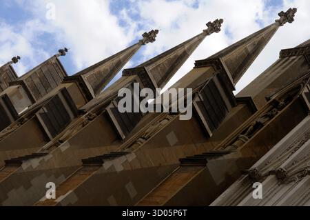 Gros plan sur les flèches, l'abbaye de Westminster, Londres, Royaume-Uni. Banque D'Images
